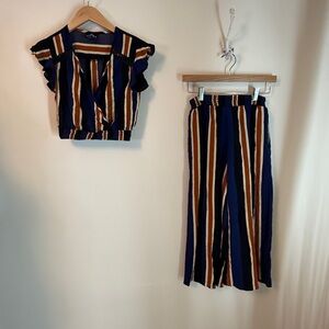 Angie 2 Piece Outfit Wide Leg Capri Pants And Flutter Sleeve Crop Top Small